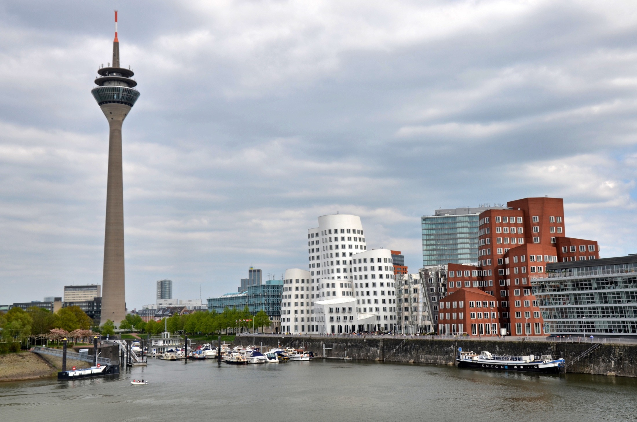 Düsseldorf Hostess und Promotion Messeagentur